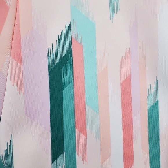 Decree Pink Geometric Skirt and Tank Top Set - Picture 6 of 13